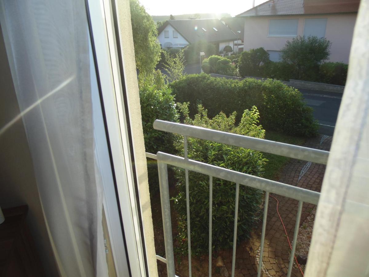Lichtdurchflutetes Zimmer - Kaeppele Waldbuttelbrunn Esterno foto
